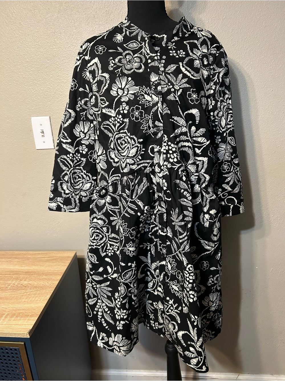 Rachel Zoe Women's L Black White Floral Button Front Midi Shirt Dress Boho